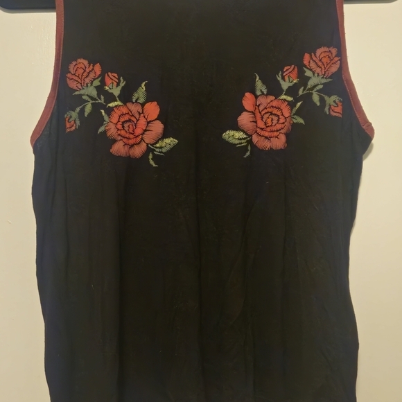 Tops - Vintage Floral Embroidered Black Tank Top